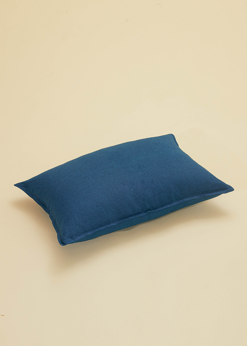 linen look pillow cover : blue